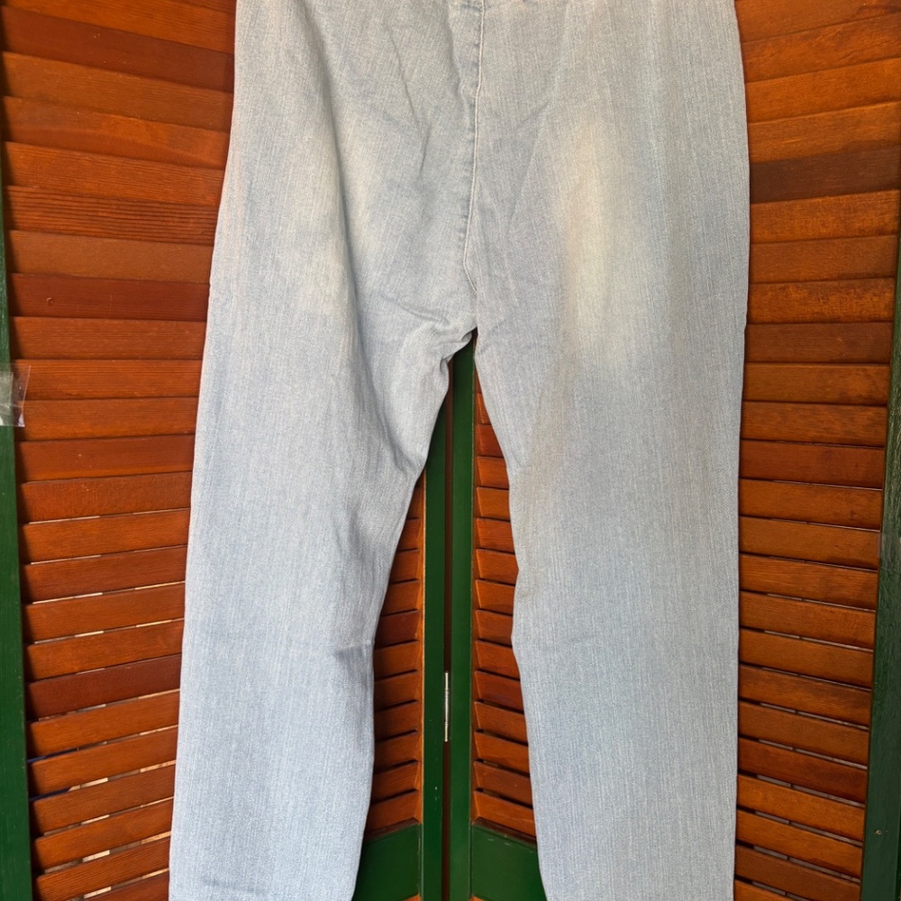 Jeans - Picture 2 of 2